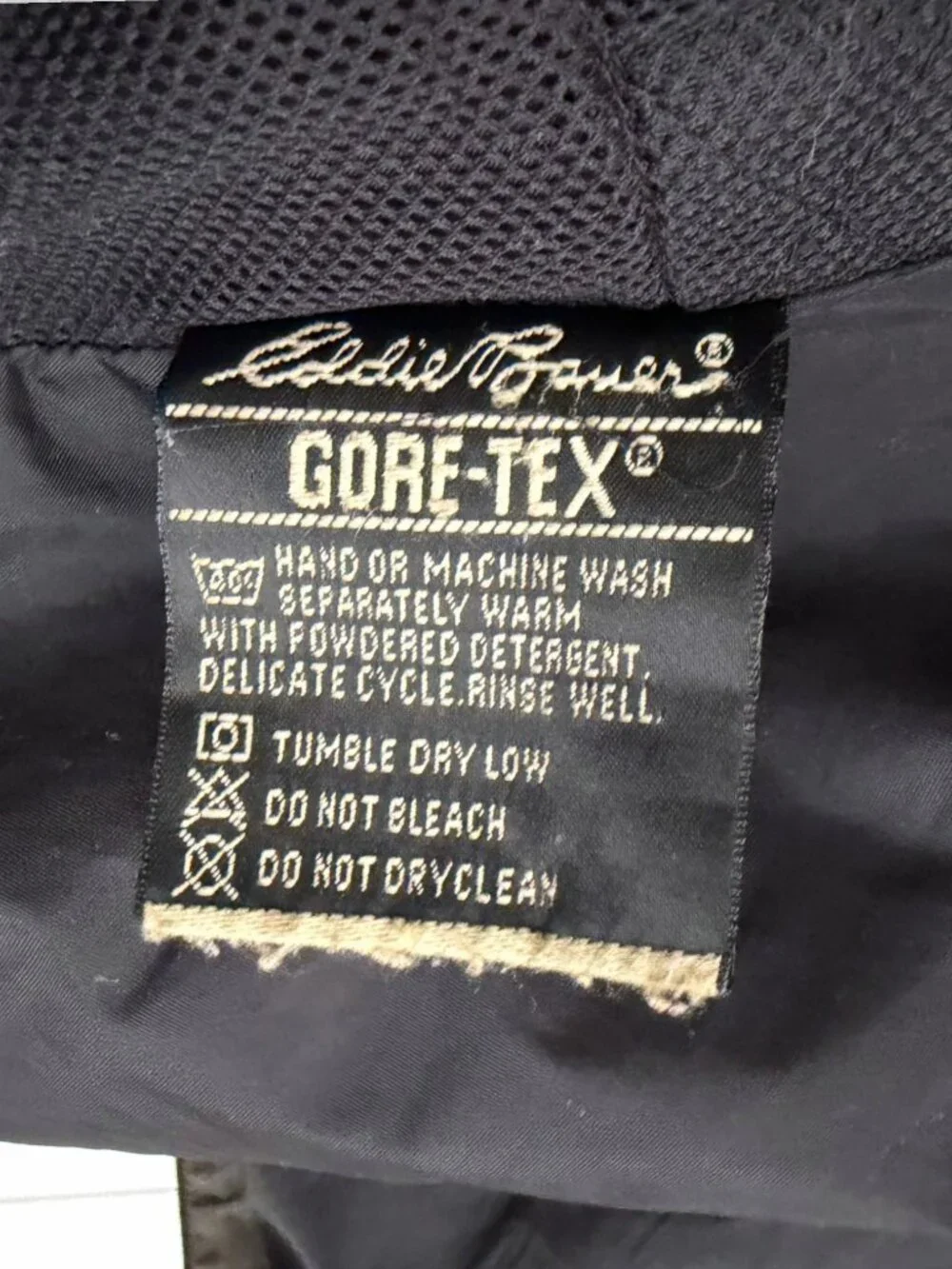 Vintage Eddie Bauer EBTEK Gore-Tex Hooded Jacket Men's M Tan Waterproof Hiking